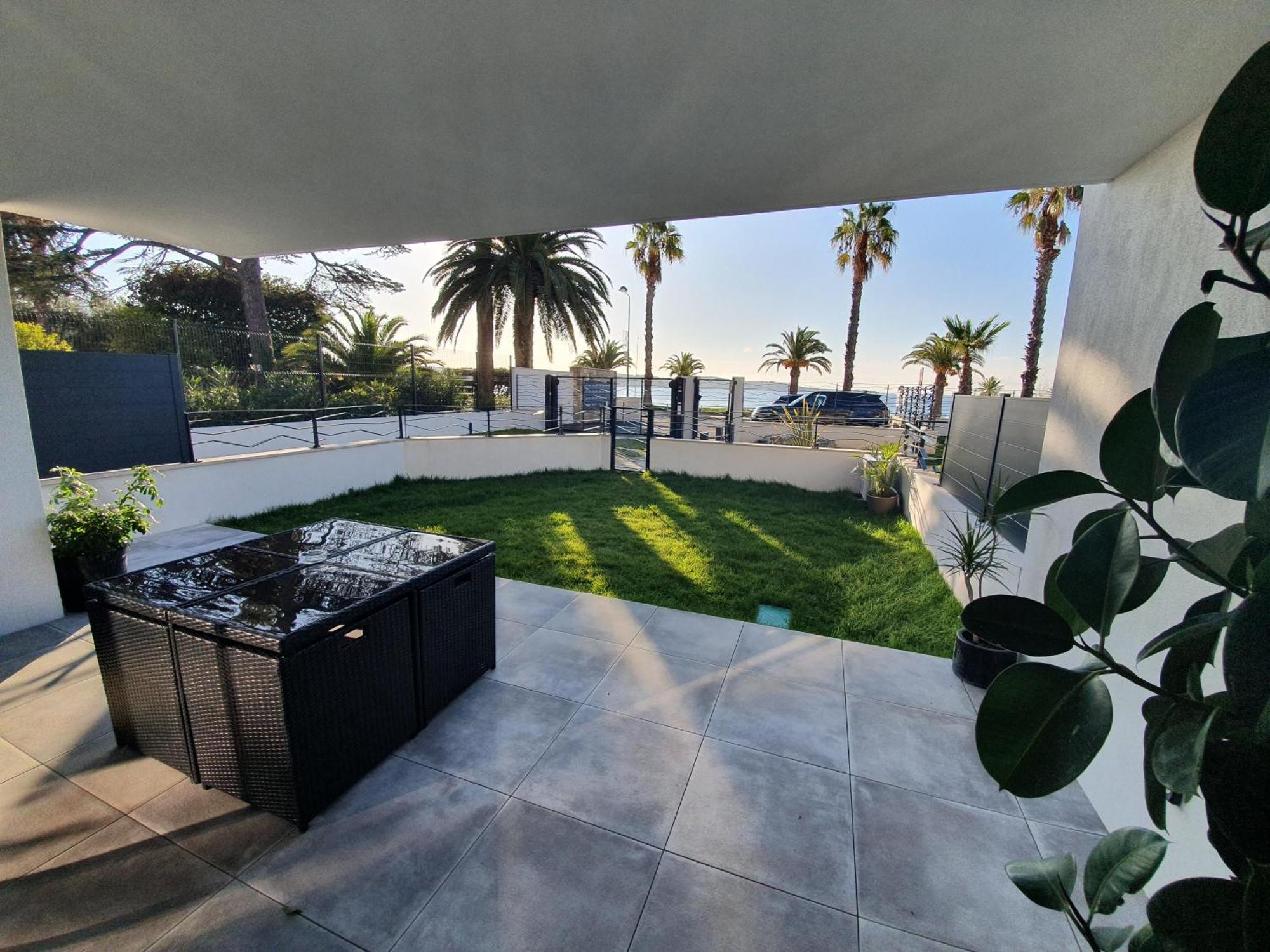 T3 Neuf Avec Terrasse Et Jardin Face A La Mer Bandol Buitenkant foto