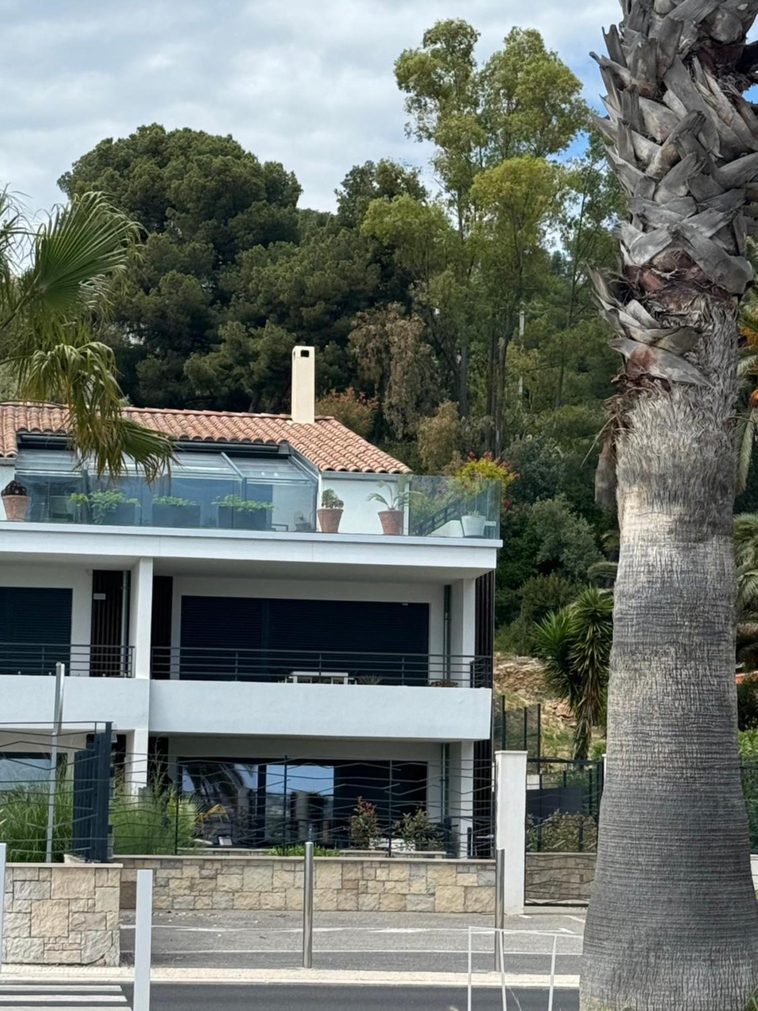 T3 Neuf Avec Terrasse Et Jardin Face A La Mer Bandol Buitenkant foto